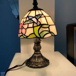 Art Glass Tiffany Designs by Catalina Lighting